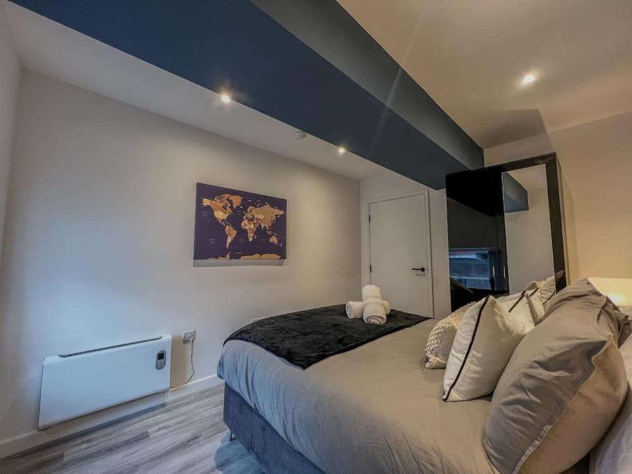 Orange Rentals-High Spec, Midnight Suite, Sleeps 4-Pets Welcome! Ливърпул Екстериор снимка