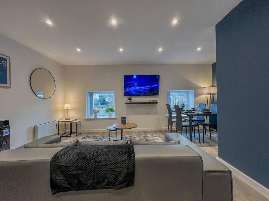 Orange Rentals-High Spec, Midnight Suite, Sleeps 4-Pets Welcome! Ливърпул Екстериор снимка